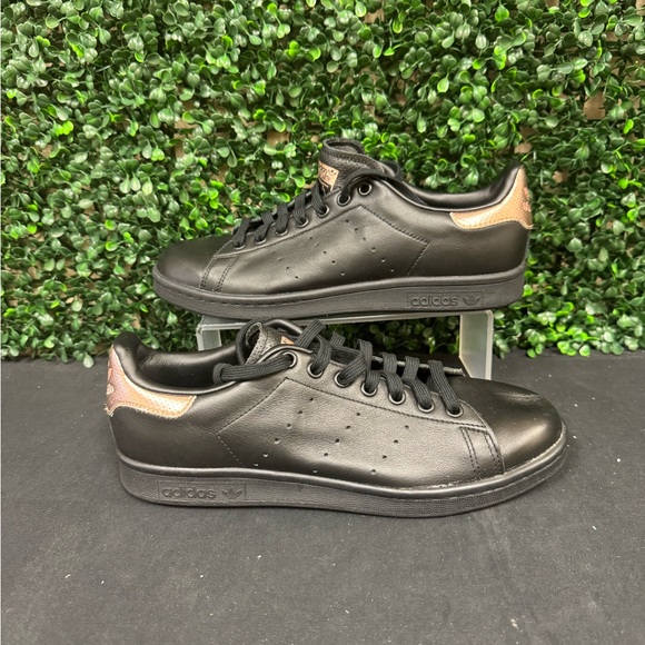 adidas Other - Adidas STAN SMITH SHOES - W9